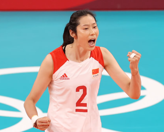 Melihat Latihan Voli Pemain Zhu Ting