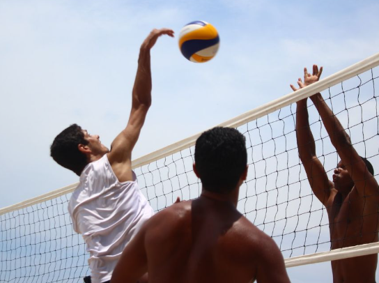 Teknik Smash Voli Kuat yang Jadi Andalan Pemain Profesional