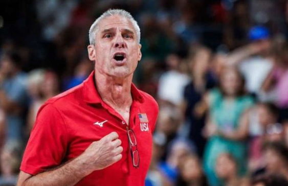 Peran Pelatih Voli Modern dalam Membangun Mental Tim